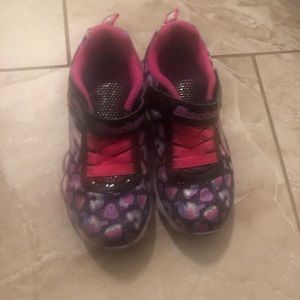 Skechers size 11 sneakers 3 pairs for 20$